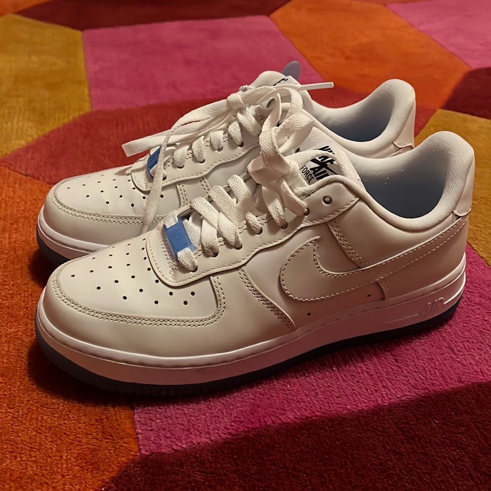 Womens Nike Air Force 1’s LX UV Reactive